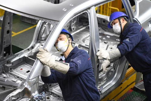 重庆 长安汽车复产 新车下线