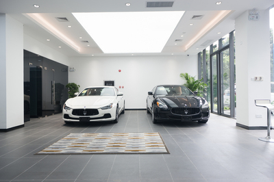 粤宝汽车集团顺宝展厅二沙岛盛大开业，开启汽车配件销售新篇章